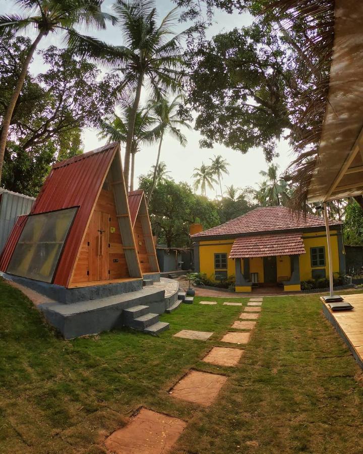 The Hosteller Goa, Анжуна Экстерьер фото