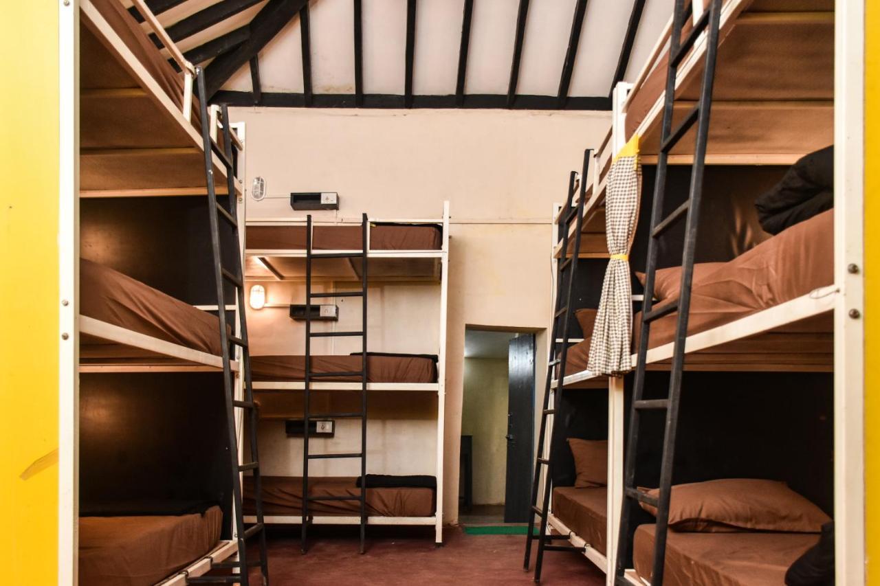 The Hosteller Goa, Анжуна Экстерьер фото