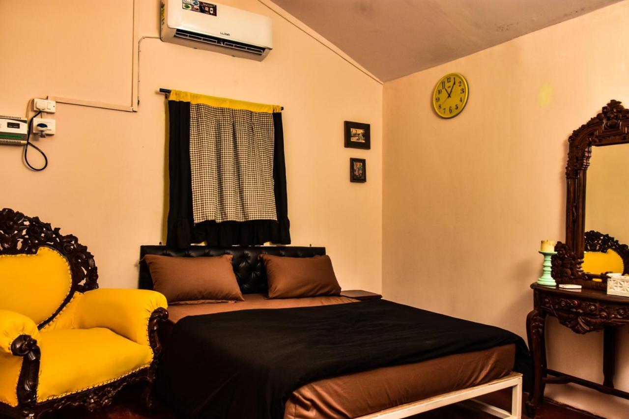 The Hosteller Goa, Анжуна Экстерьер фото