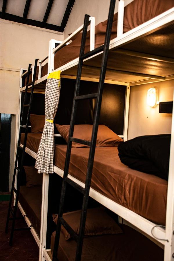 The Hosteller Goa, Анжуна Экстерьер фото
