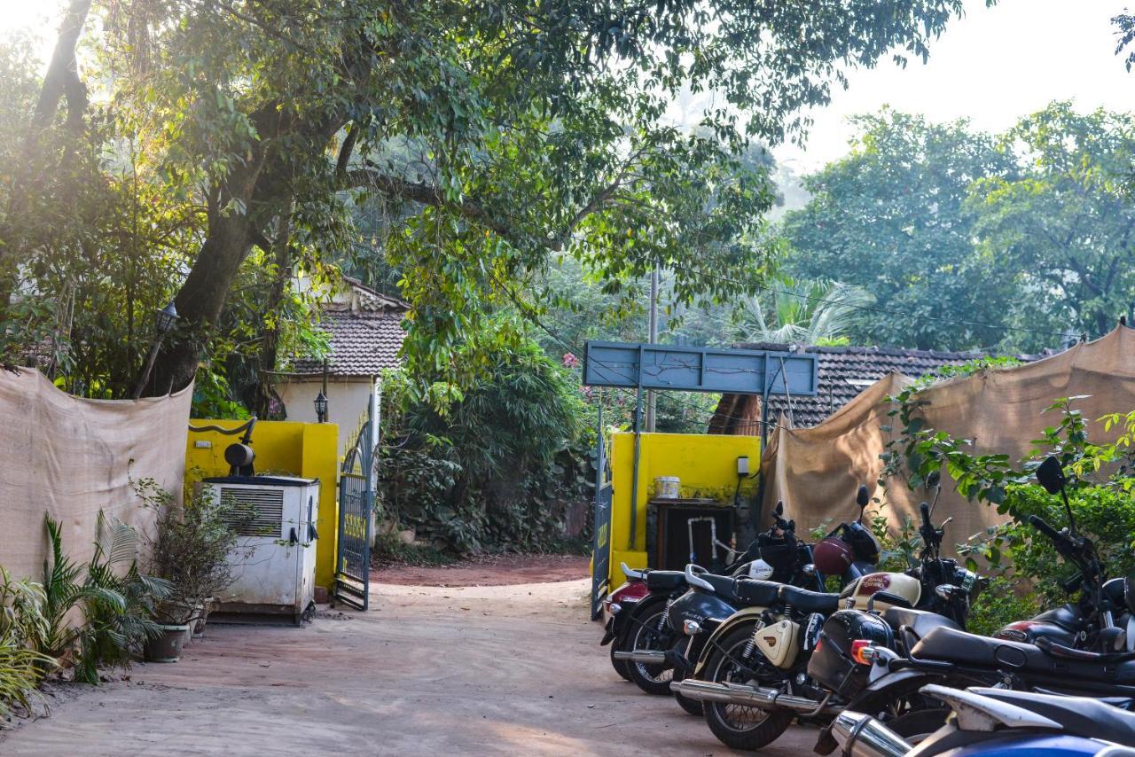 The Hosteller Goa, Анжуна Экстерьер фото